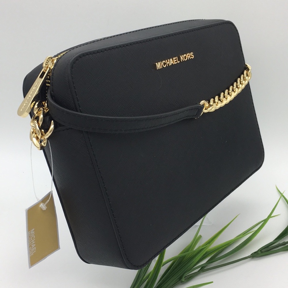 MICHAEL KORS JET SET ITEM LG EW CROSSBODY BLACK /GOLD - Picture 1 of 8